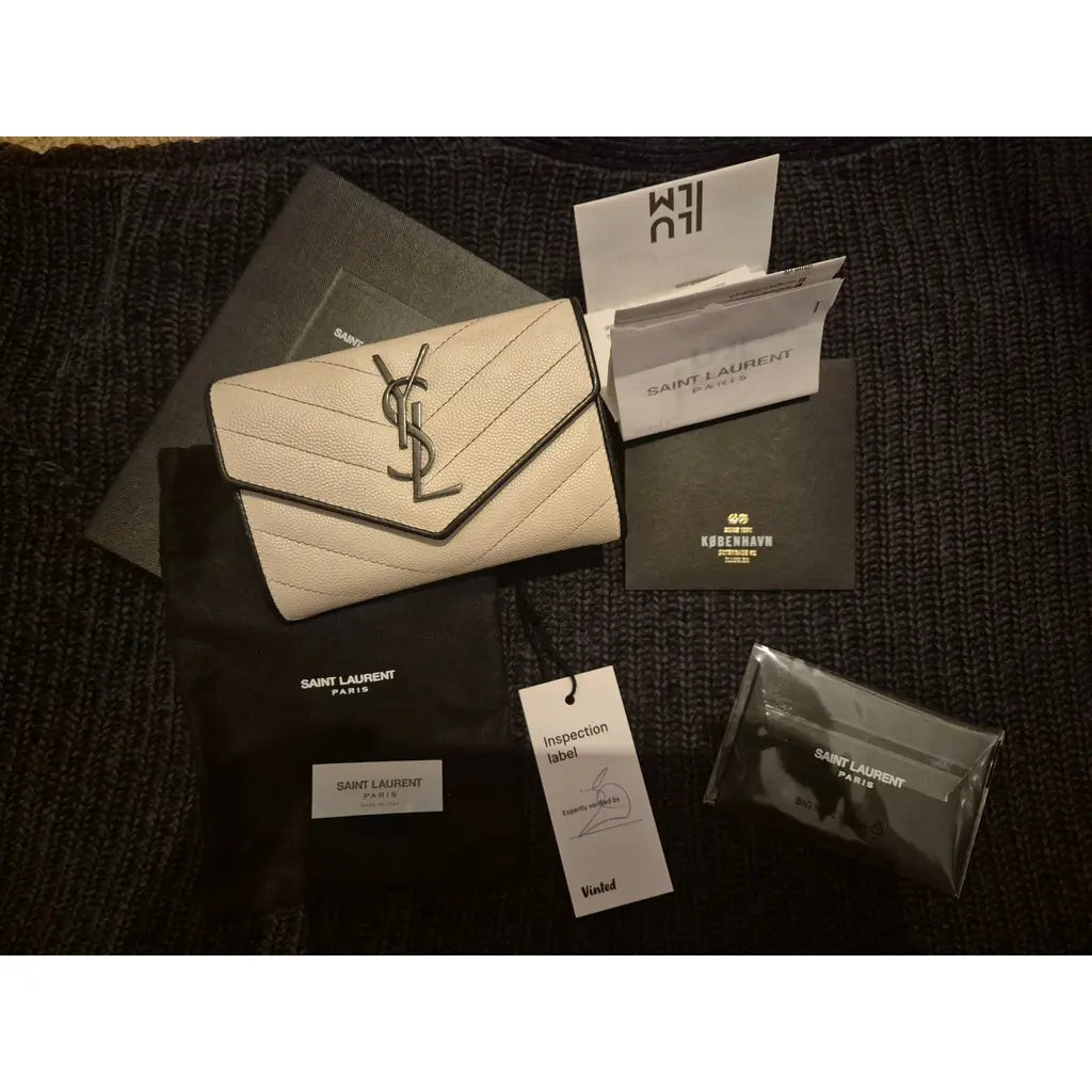 SAINT LAURENT Monogramme Wallet – White Leathe